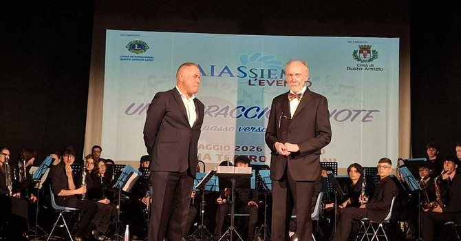 Franco Castiglioni e Marco Colombo sul palco del Teatro Manzoni