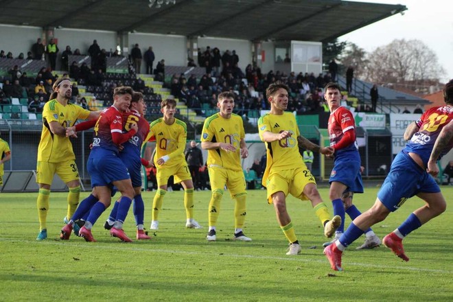 Foto Mauro Lucchi (Fotografo Ufficiale U.S.D. Castellanzese 1921)