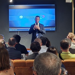 Ottant’anni di Ascom Busto: «La città sia luogo in cui vivere, fermarsi, fare impresa e turismo»