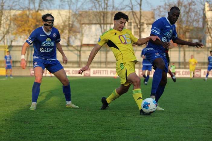 Foto di Mauro Lucchi (Fotografo Ufficiale U.S.D. Castellanzese 1921) Foto di Mauro Lucchi (Fotografo Ufficiale U.S.D. Castellanzese 1921)