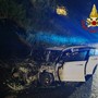 Auto in fiamme nella notte dopo un incidente sull'Autostrada dei Laghi