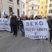 Foto di una delle manifestazioni dei lavoratori Beko di Cassinetta