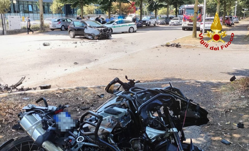 Le immagini dell'incidente avvenuto in viale Industria a Busto Arsizio Le immagini dell'incidente avvenuto in viale Industria a Busto Arsizio