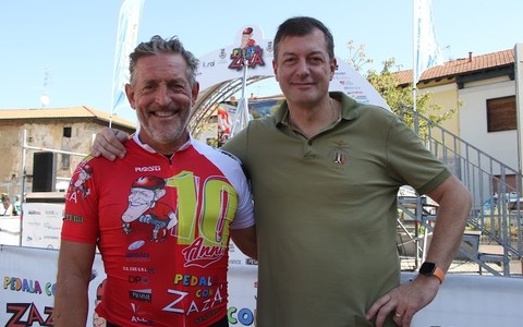Stefano Zanini e il sindaco di Gorla Maggiore, Pietro Zappamiglio (foto a cura di Roberto Bof)