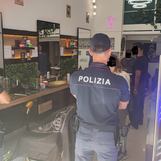 Controlli nei barber shop: irregolarità ovunque, multe per 82mila euro
