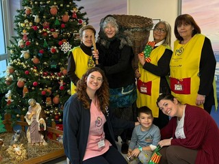 La visita delle Befana nei reparti di Varese, Cittiglio, Tradate e Busto Arsizio La visita delle Befana nei reparti di Varese, Cittiglio, Tradate e Busto Arsizio