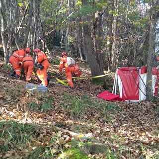 Alcune immagini dell'esercitazione di Brezzo di Bedero dei volontari del Coav Valli del Verbano Alcune immagini dell'esercitazione di Brezzo di Bedero dei volontari del Coav Valli del Verbano