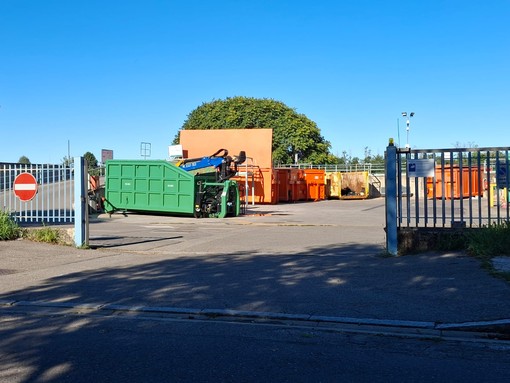 Niente vetro al centro multiraccolta, problema superato dopo lo stop