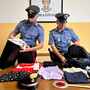 I carabinieri con la refurtiva sequestrata a Sesto Calende