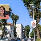 L'assessore Claudia Cozzi e l'incrocio tra viale Pirandello, viale Alfieri e via Milazzo L'assessore Claudia Cozzi e l'incrocio tra viale Pirandello, viale Alfieri e via Milazzo