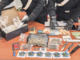 Il materiale sequestrato dai carabinieri a Malnate
