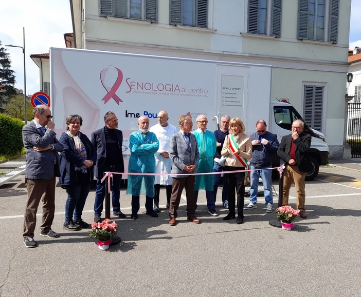 Prevenzione del tumore al seno: clinica mobile Lilt in azione a Castellanza