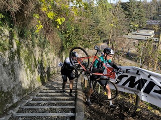 Alcune immagini delle passate edizione con i passaggi spettacolari sulla mitica scaletta Alcune immagini delle passate edizione con i passaggi spettacolari sulla mitica scaletta