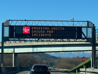 Uscita di Castelletto Ticino della A26 chiusa per incidente