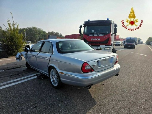 L'auto guidata dal 73enne coinvolta nell'incidente mortale di Cassano Magnago dove ha perso la vita Pierina Buffon L'auto guidata dal 73enne coinvolta nell'incidente mortale di Cassano Magnago dove ha perso la vita Pierina Buffon
