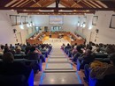Il Consiglio comunale di Gallarate in cui si è discusso del Remigration Summit è stato segnato da polemiche e contestazioni