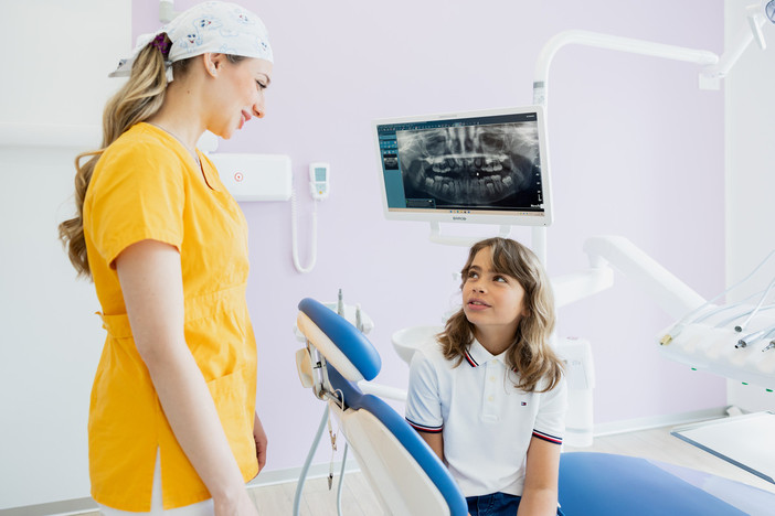 Un sorriso che cresce con te: ortodonzia personalizzata per bambini, ragazzi e adulti