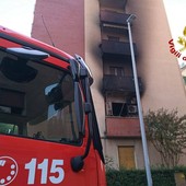 Il condominio di Cornaredo danneggiato dall'incendio