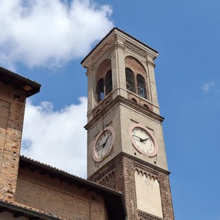Eppur si muove: ha ripreso a funzionare l’orologio del campanile a Sacconago