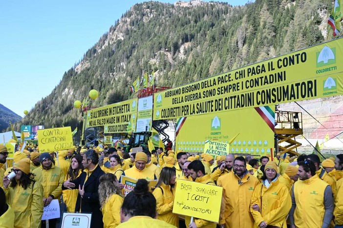 Da Varese e dalla Lombardia in presidio al Brennero: «Difendiamo i consumatori dal falso Made in Italy»