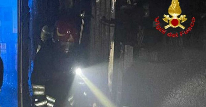 L'incendio nell'abitazione di Cairate