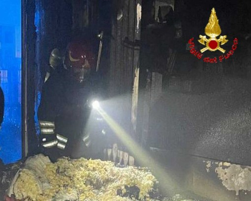 L'incendio nell'abitazione di Cairate