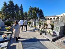 Temperature anomale, visite ai cimiteri in abiti quasi estivi (nella foto, Borsano) Temperature anomale, visite ai cimiteri in abiti quasi estivi (nella foto, Borsano)