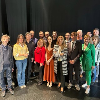 Francesca Caruso al conservatorio Puccini di Gallarate (sulla sinistra, il direttore, Carlo Balzaretti, e l'assessore comunale alle Attività formative, Claudia Mazzetti)
