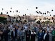 Università dell’Insubria: in trecento per il corteo nel centro di Varese e per il lancio del tocco ai Giardini Estensi Università dell’Insubria: in trecento per il corteo nel centro di Varese e per il lancio del tocco ai Giardini Estensi