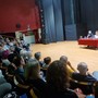 Maurizio De Giovanni incanta Olgiate Olona: serata all'insegna di ironia, empatia, letteratura