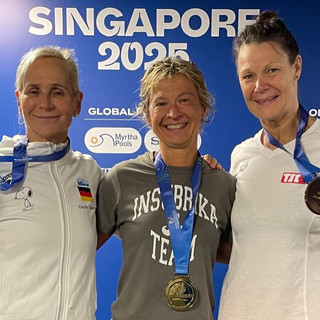 Daniela Sabatini, al centro, oro mondiale