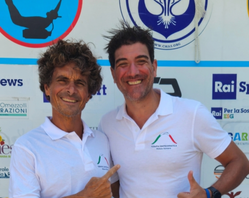 L’apnea mondiale parla (ancora) bustocco: tra i segreti del campione Davide Carrera c'è il terapeuta Gianluigi Azimonti L’apnea mondiale parla (ancora) bustocco: tra i segreti del campione Davide Carrera c'è il terapeuta Gianluigi Azimonti