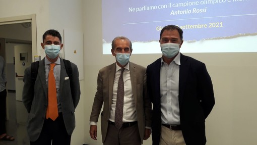 Emanuele Strada, Federico Visconti e Antonio Rossi al termine dell'incontro con gli studenti della Liuc - Università Cattaneo