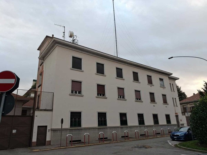 La ex caserma dei Carabinieri in piazza XXV Aprile