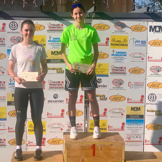 Elisa Sansottera Paiusco, in maglia verde, sul podio (foto Flaviano Ossola)