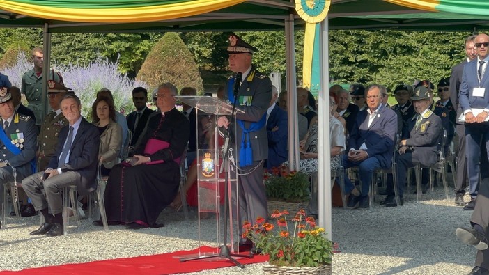 Alcune immagini della cerimonia dei 252 anni di fondazione della Guardia di Finanza che si è svolta sabato mattina ai Giardini Estensi di Varese