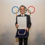 Il governatore Attilio Fontana con l’Ordine olimpico in argento ricevuto nei giorni scorsi dal Cio (foto d'archivio)