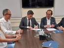 La firma sulla convenzione che prevede significativi risparmi su utenze domestiche e commerciali