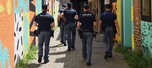 Spaccio e clandestini, controlli della polizia in centro a Varese