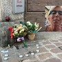 Fiori per Davide e a lato la cugina Laura Puricelli