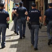 Spaccio e clandestini, controlli della polizia in centro a Varese Spaccio e clandestini, controlli della polizia in centro a Varese