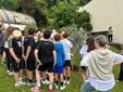 La cerimonia di piantumazione dell'ulivo in memoria di Daniele alla scuola di Gazzada Schianno