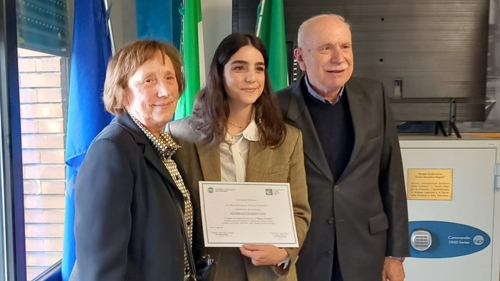 Giorgia Carrettani con i genitori di Maria Cattoni