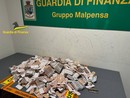 FOTO. Arrestati a Malpensa nove narcotrafficanti e sequestrati 120 chili di stupefacenti tra cui anche la "droga del combattente"