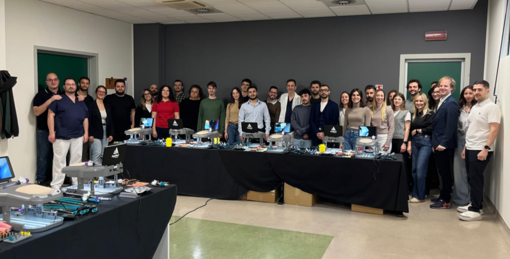 Gallarate, giovani chirurghi a lezione: formazione pratica in sala operatoria simulata