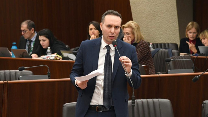 Cosentino: «Serve uno screening neonatale equo. La Lombardia continui a guidare l’innovazione medica a partire dalla prevenzione» Cosentino: «Serve uno screening neonatale equo. La Lombardia continui a guidare l’innovazione medica a partire dalla prevenzione»