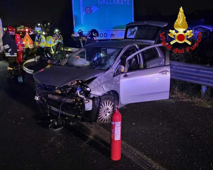 Le immagini dell'incidente sull'Autostrada dei Laghi all'uscita di Gallarate