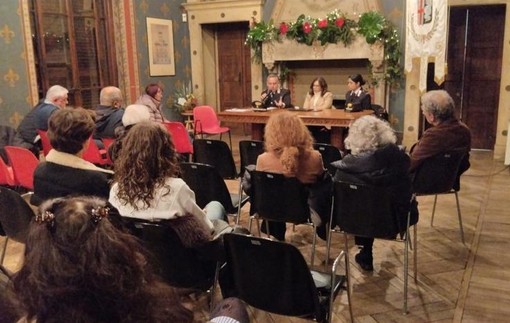 Lotta alla violenza sulle donne: a Samarate, incontro con gli operatori in prima linea