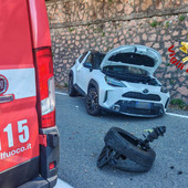 Una delle due auto coinvolte nell'incidente stradale di questa mattina sulla statale 233 a Induno Olona Una delle due auto coinvolte nell'incidente stradale di questa mattina sulla statale 233 a Induno Olona