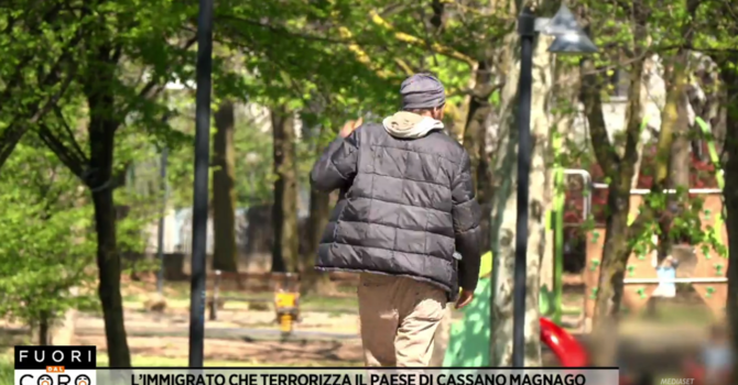 Il servizio di Rete4 a Cassano Magnago (immagine Mediaset Infinity) Il servizio di Rete4 a Cassano Magnago (immagine Mediaset Infinity)